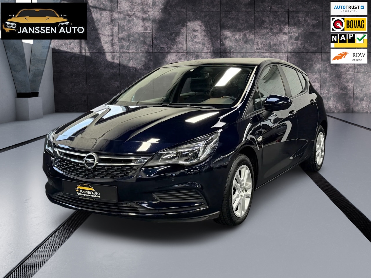 Opel Astra - 1.0 Online Edition | Navi | Cruise | DAB | Trekhaak | Airco | NL Auto - AutoWereld.nl
