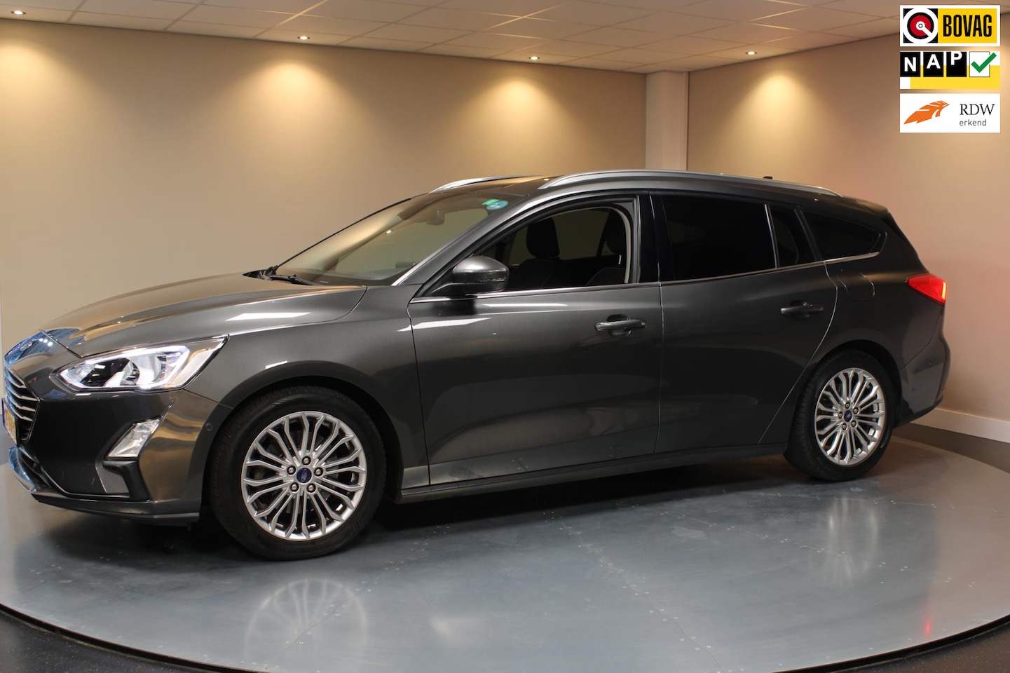 Ford Focus Wagon - 1.0 EcoBoost Titanium Business *Automaat* Dealer OH|B&O|Carplay - AutoWereld.nl