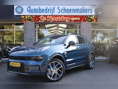 Lynk & Co 01 - 1.5 261PK 6.6 Kwh LADEN MY23 ZWARTE-HEMEL 360-CAMERA PANO/SCHUIF INFINITY ZWARTE-HEMEL DAB