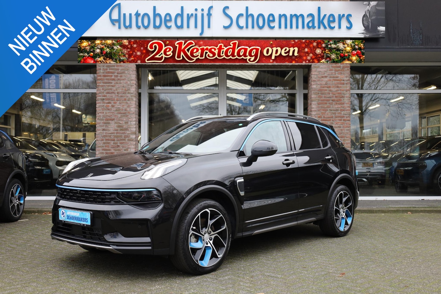 Lynk & Co 01 - 1.5 261PK! MY23 ZWARTE-HEMEL ROLHOES MY23 360-CAMERA PANO/SCHUIF INFINITY DAB NAVI CARPLAY - AutoWereld.nl