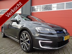 Volkswagen Golf - 1.4 TSI GTE 150PK Leer Pano-Dak Clima Cruise NL-Auto Trekhaak Automaat