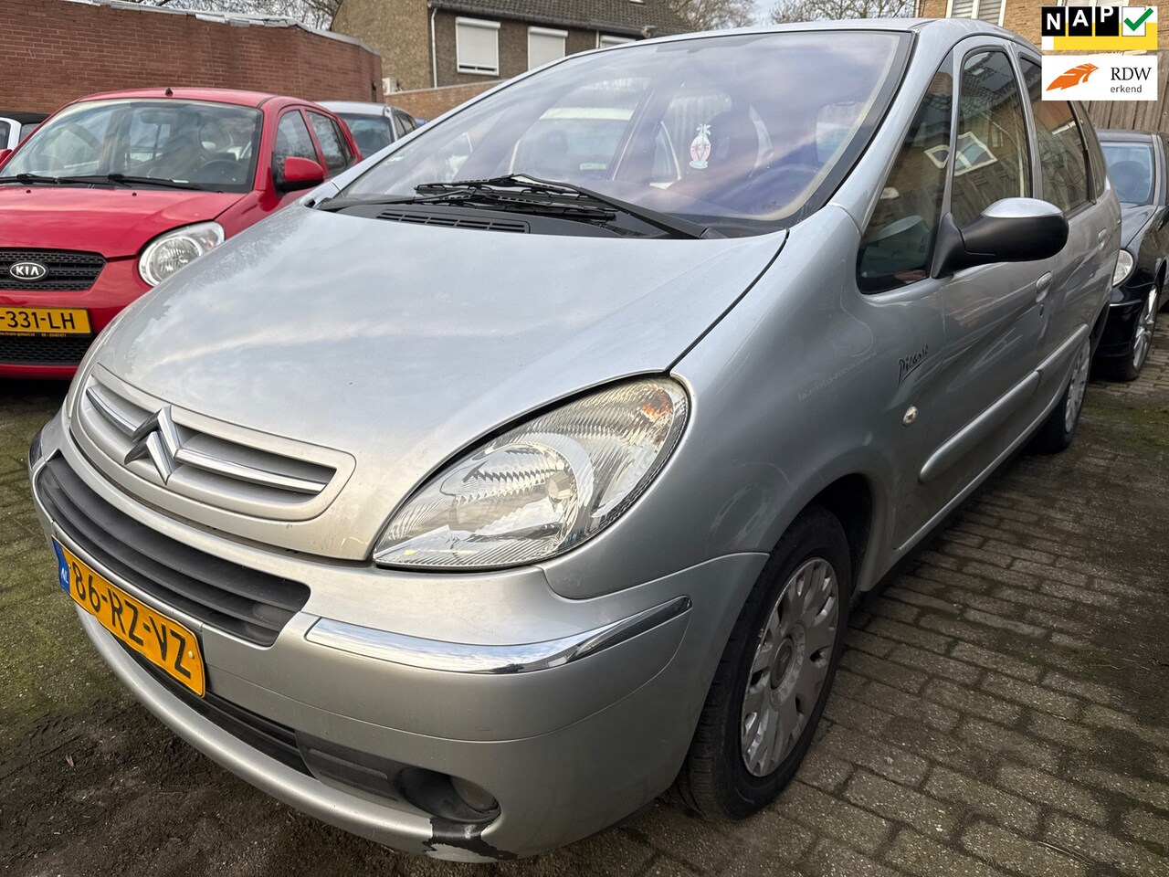 Citroën Xsara Picasso - 1.8i-16V Attraction 1 JAAR APK !!! - AutoWereld.nl