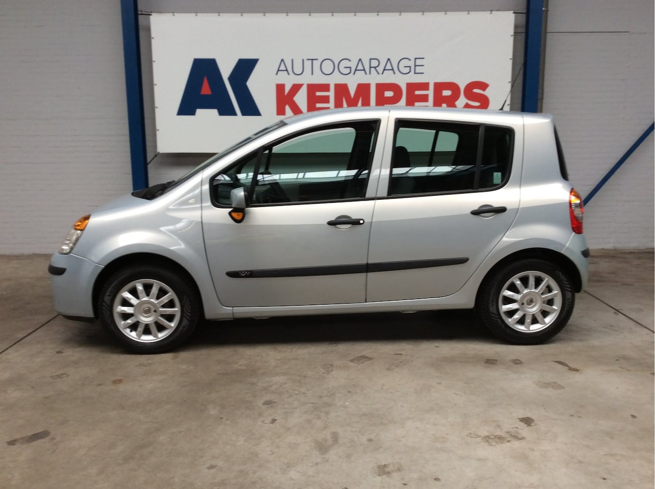 Renault Modus - 1.2-16V Authentique Comfort 1.2-16V Authentique Comfort - AutoWereld.nl