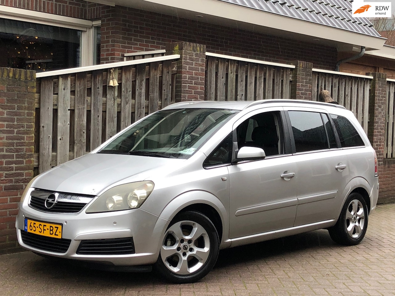 Opel Zafira - 1.8 Enjoy AIRCO, Cruise, 7-persoons, APK 2026 - AutoWereld.nl