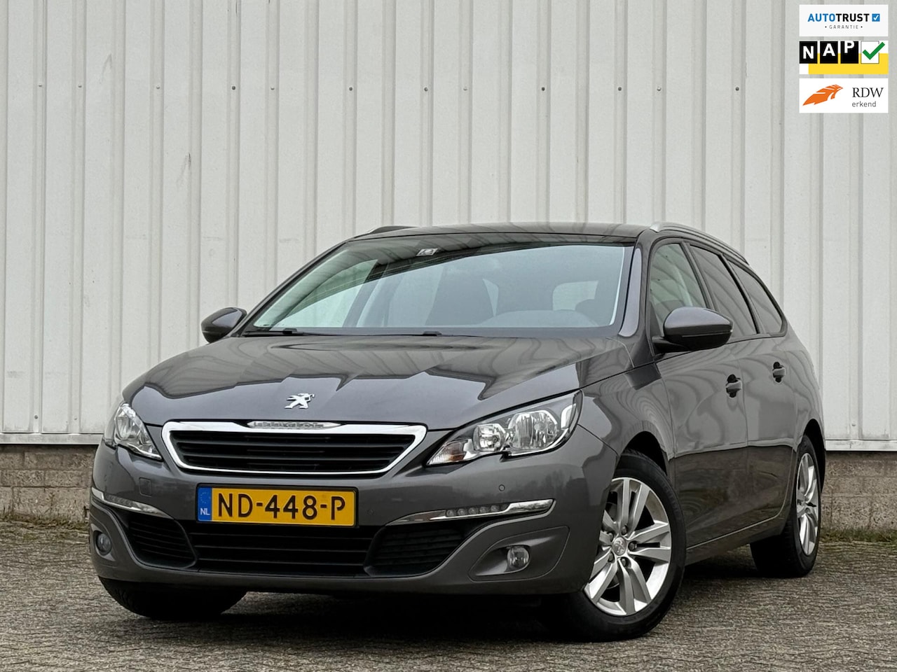 Peugeot 308 SW - 1.2 PureTech Blue Lease Executive 2e Eigenaar,Navi,Climate,Cruise,Pano,PDC,N.A.P! - AutoWereld.nl