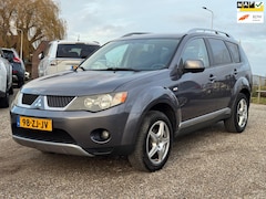 Mitsubishi Outlander - 2.4 Intro Edition 2WD Airco Cruise PDC LMV Nieuwe APK Nette Auto