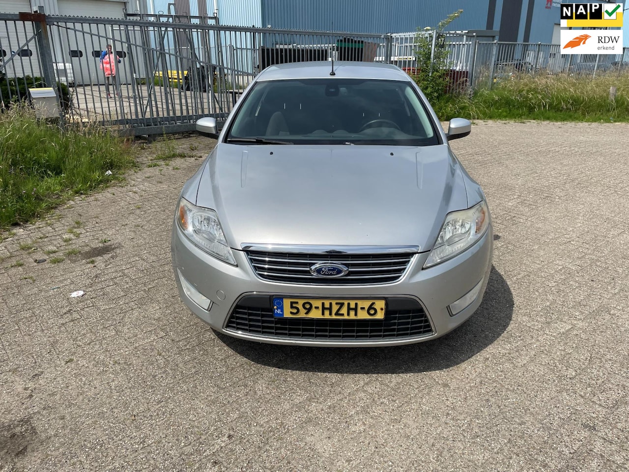 Ford Mondeo - 1.6-16V Ghia 1.6-16V Ghia - AutoWereld.nl