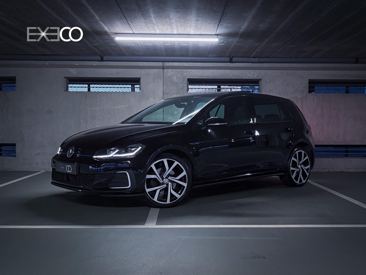 Volkswagen Golf - 1.4 TSI GTE|Pano|ACC|Sfeer|Leder|Camera|19"|Dodehoek - AutoWereld.nl