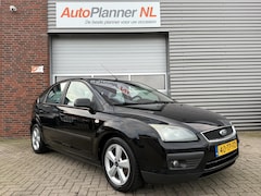 Ford Focus - 1.6-16V Futura 5-Deurs Airco Cruise LM Velgen