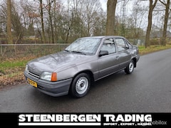 Opel Kadett - 1.6i LS kat. APK 12-2027/LEUK AUTO