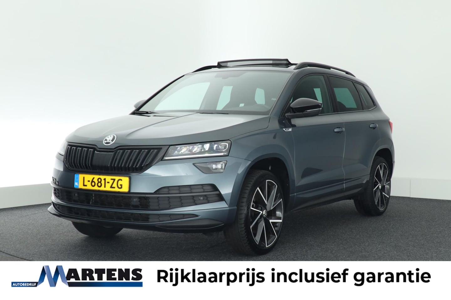 Skoda Karoq - 1.5 TSI 150pk DSG Sportline Business Panoramadak Trekhaak Stoelverwarming - AutoWereld.nl