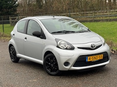 Toyota Aygo - 1.0 VVT-i Now /Airco/5-Deurs/