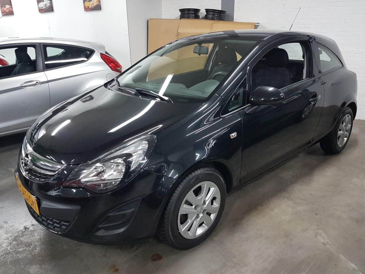Opel Corsa - D 1400i 16V 3 DEURS AIRCO 80000 KM - AutoWereld.nl