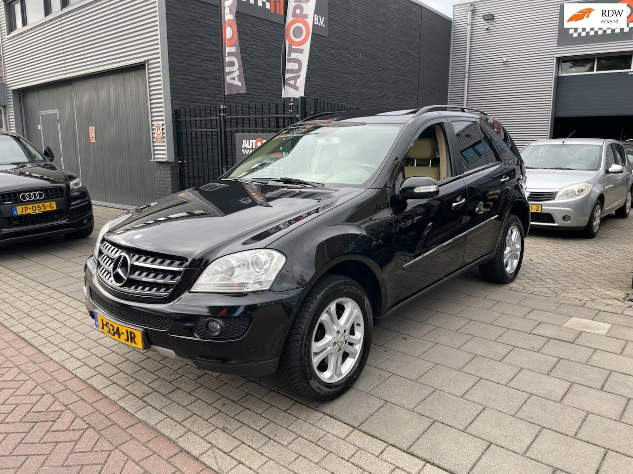 Mercedes-Benz M-klasse - 320 CDI 7G-Tronic Trekhaak Schuifdak NAP APK - AutoWereld.nl