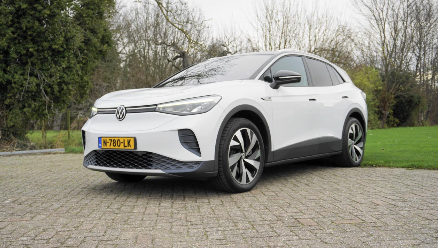 Volkswagen ID.4 - First 77 kWh Camera stoelverwarming - AutoWereld.nl