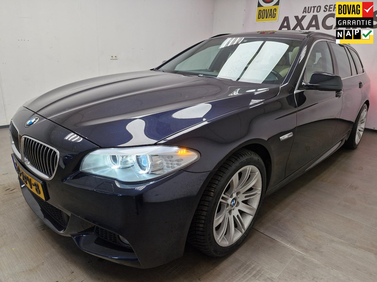 BMW 5-serie Touring - 520i High Executive - PANAROMADAK ! GARANTIE ! LUXE UITVOERING ! - AutoWereld.nl