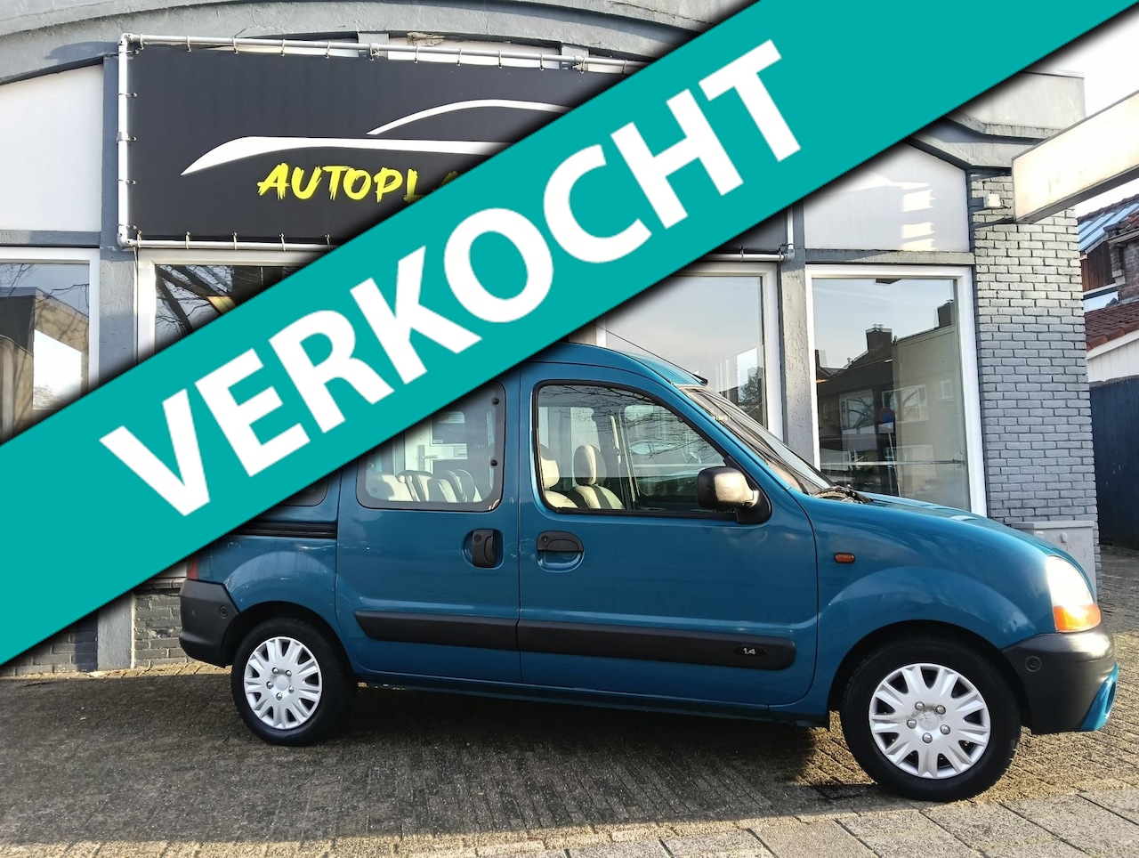 Renault Kangoo - 1.4 Authentique/AUTOMAAT/ GLASDAKJE/ BLUETOOTH/ ACHTERUITRIJ CAMERA/ DISTR RIEM VV/ MEENEE - AutoWereld.nl