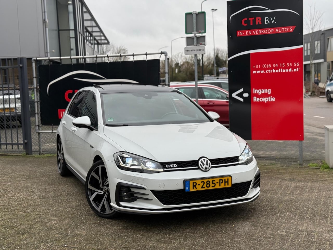 Volkswagen Golf - 2.0 TDI GTD Sport&Style (bj 2017) DSG|PANO|VIRTUAL|CAM|FULL-LED - AutoWereld.nl