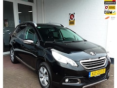 Peugeot 2008 - 1.2 PureTech Allure* PANORAMADAK /TREKHAAK