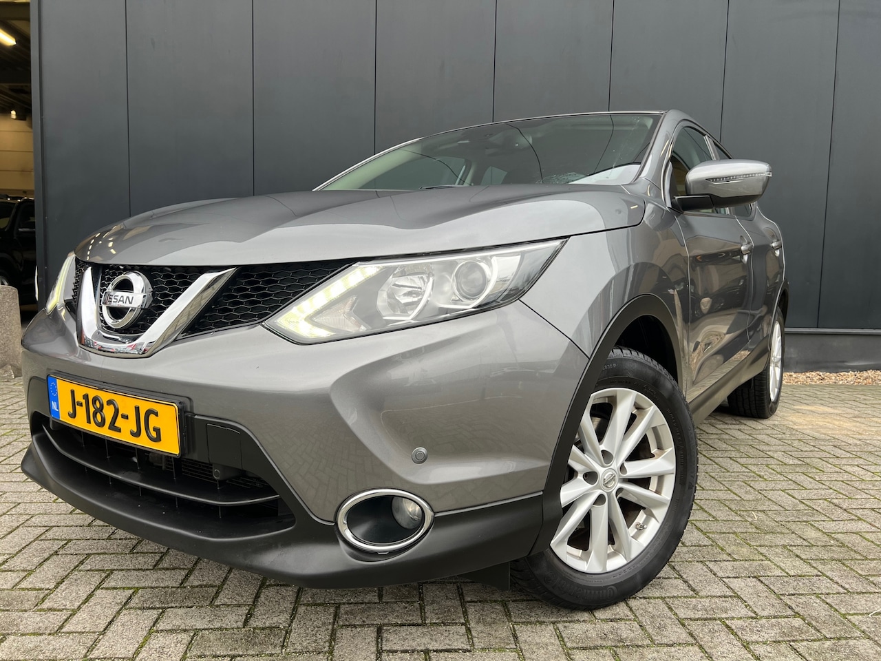 Nissan Qashqai - 1.2 '14 Navi/17'Lmv/Camera/NwDistributie - AutoWereld.nl