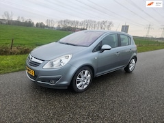 Opel Corsa - 1.4-16V Cosmo 5 deurs