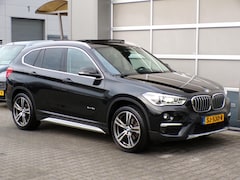 BMW X1 - XDrive18d High Executive|Pano|HUD|Nav|Trekhaak|Leder