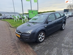 Ford Focus Wagon - 1.6-16V Futura / Comfortabele auto / APK augustus 2026