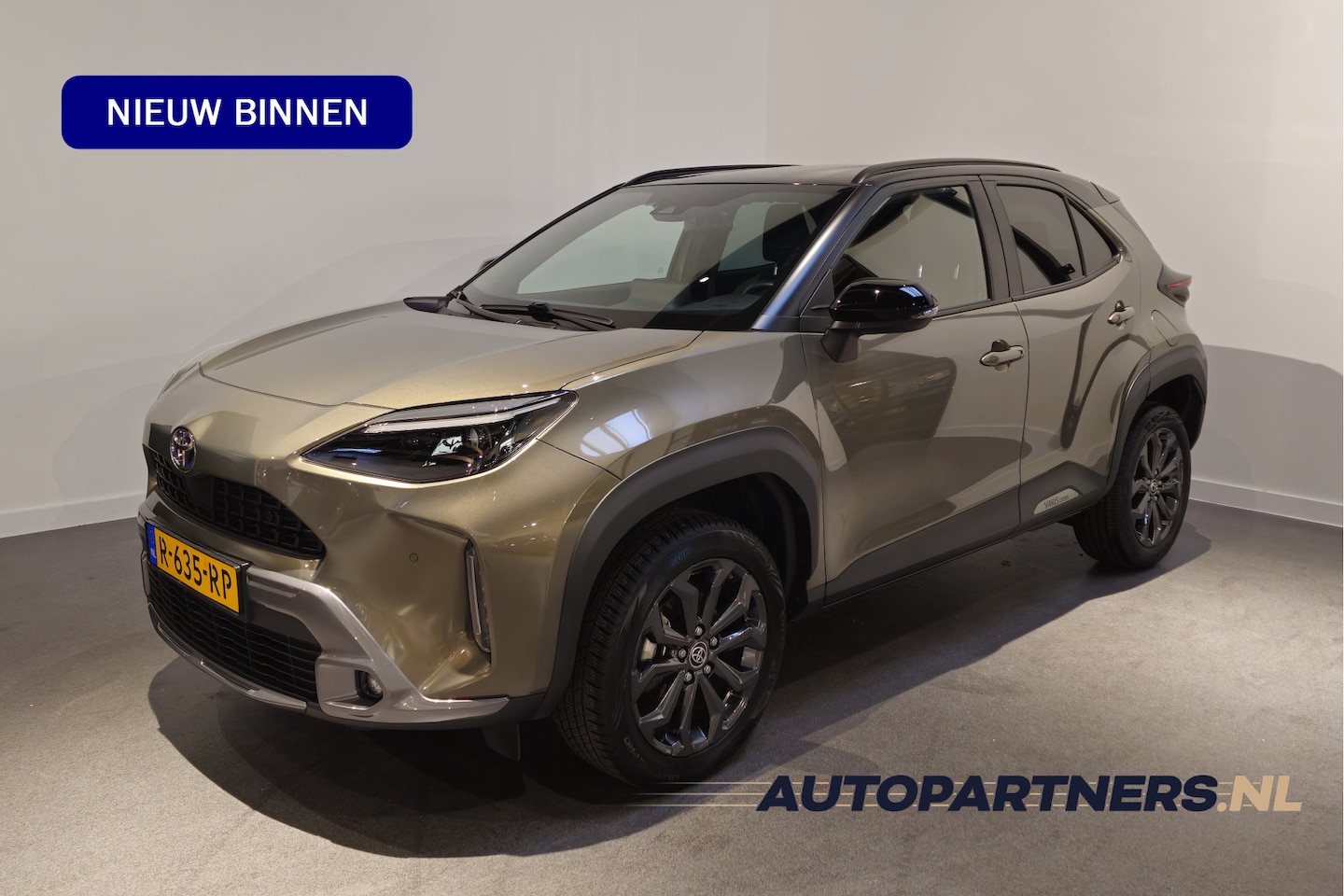 Toyota Yaris Cross - 1.5 Hybrid Explore Two-Tone - Stoelverwarming - Apple Carplay/Android Auto - Adaptive Crui - AutoWereld.nl