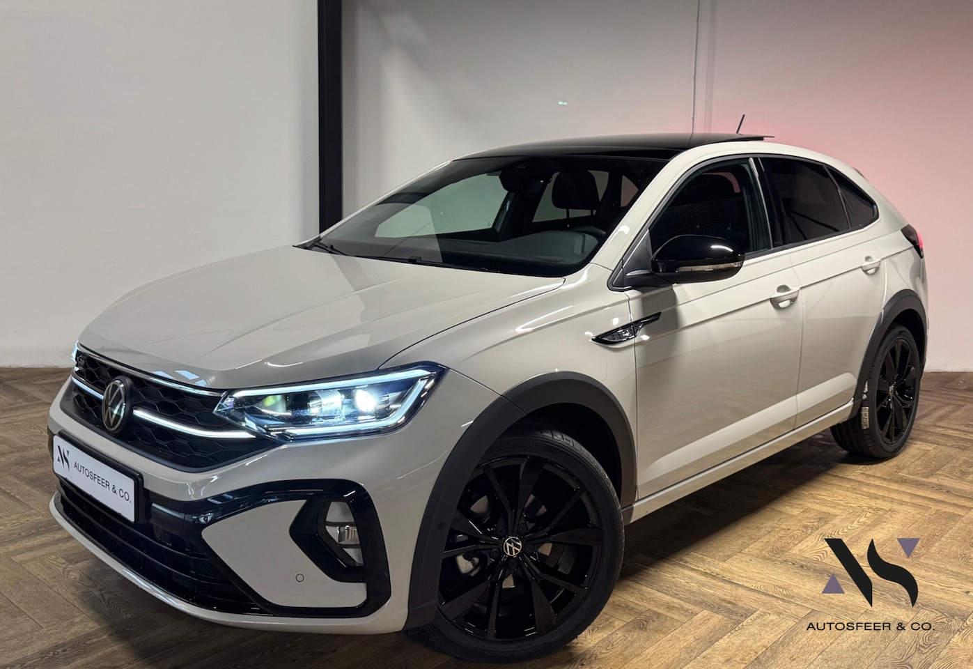 Volkswagen Taigo - 1.5 TSI R-Line PANO KEYLESS VOL' - AutoWereld.nl