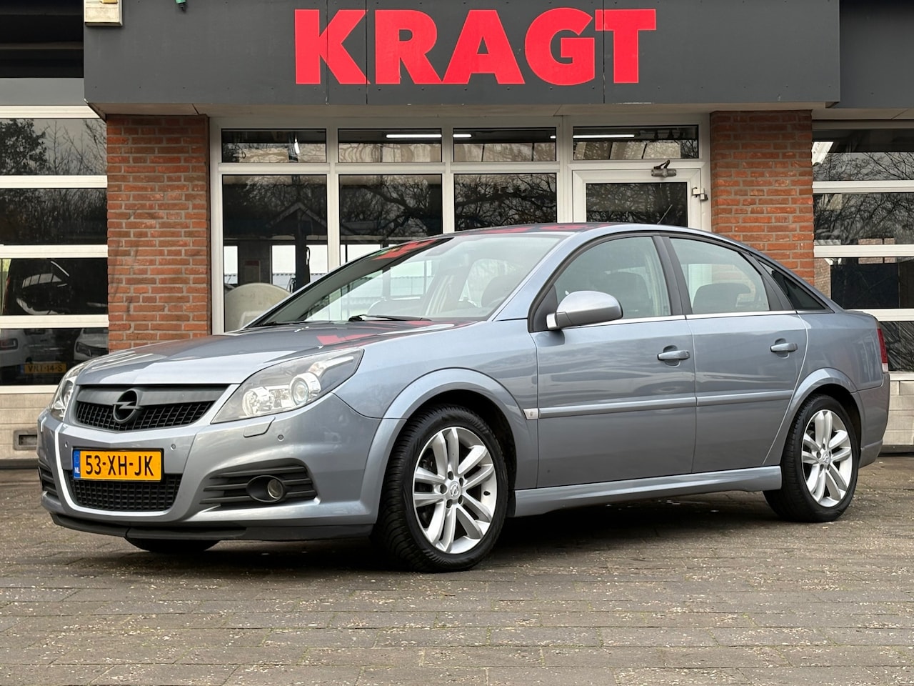 Opel Vectra GTS - Executive 2.2-16V 155 pk - Xenon - Leder - Navi - climate! - AutoWereld.nl