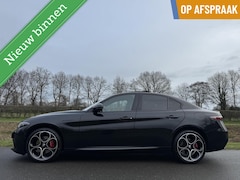 Alfa Romeo Giulia - 2.0T Q4 my24 Competizione, Alle opties