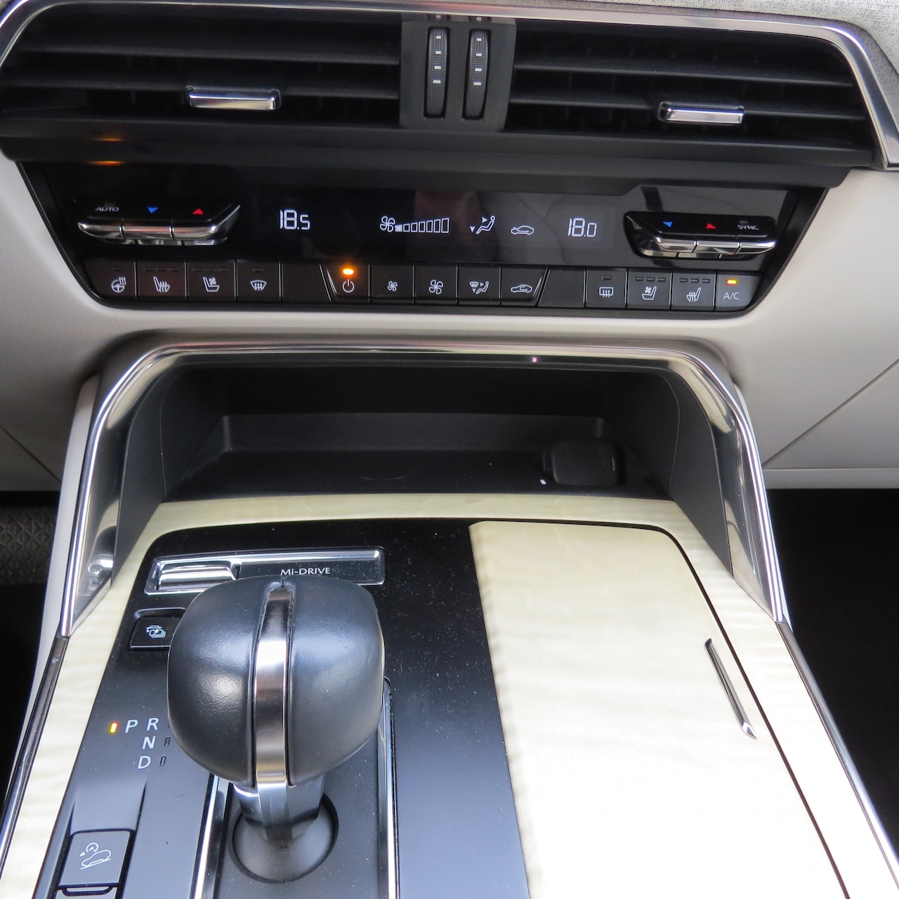 Mazda CX-60 - 2.5 E-SKYACTIV PHEV Takumi AWD | Full Options | Trekhaak | Leder