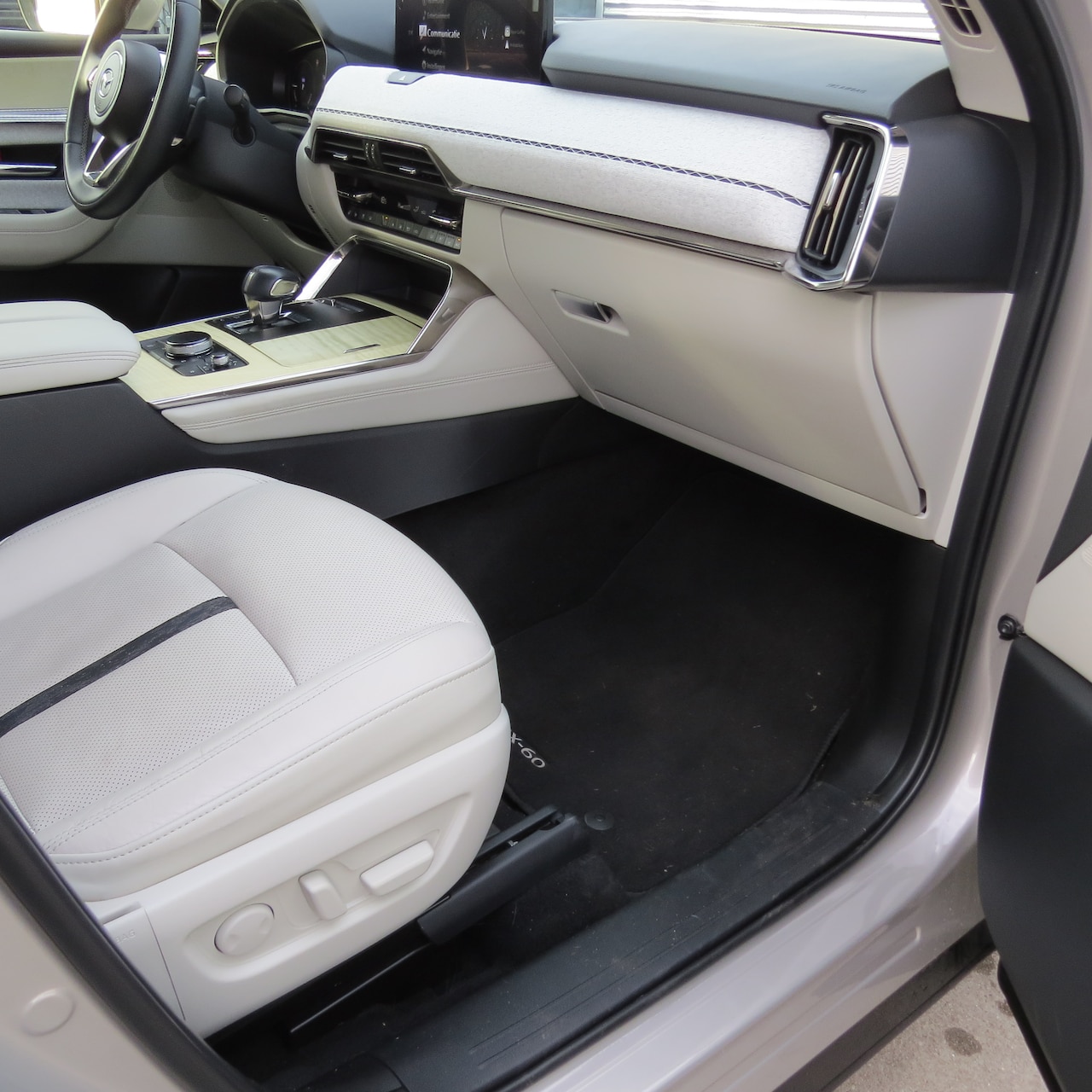 Mazda CX-60 - 2.5 E-SKYACTIV PHEV Takumi AWD | Full Options | Trekhaak | Leder