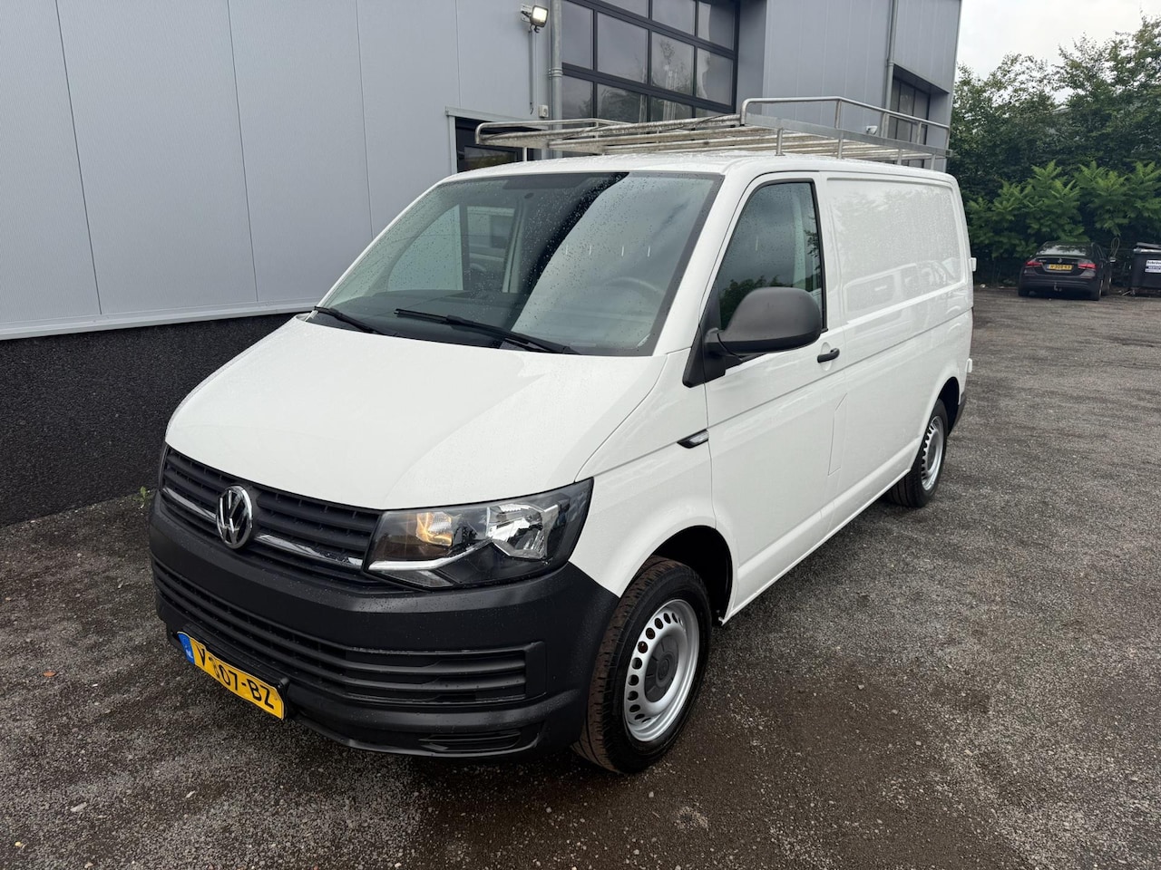 Volkswagen Transporter - 2.0 TDI L1H1 Euro 6 / Airco / Imperiaal - AutoWereld.nl
