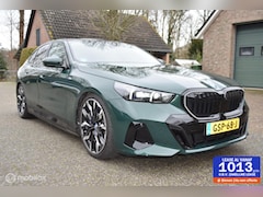 BMW 5-serie - M550e xDrive Individual
