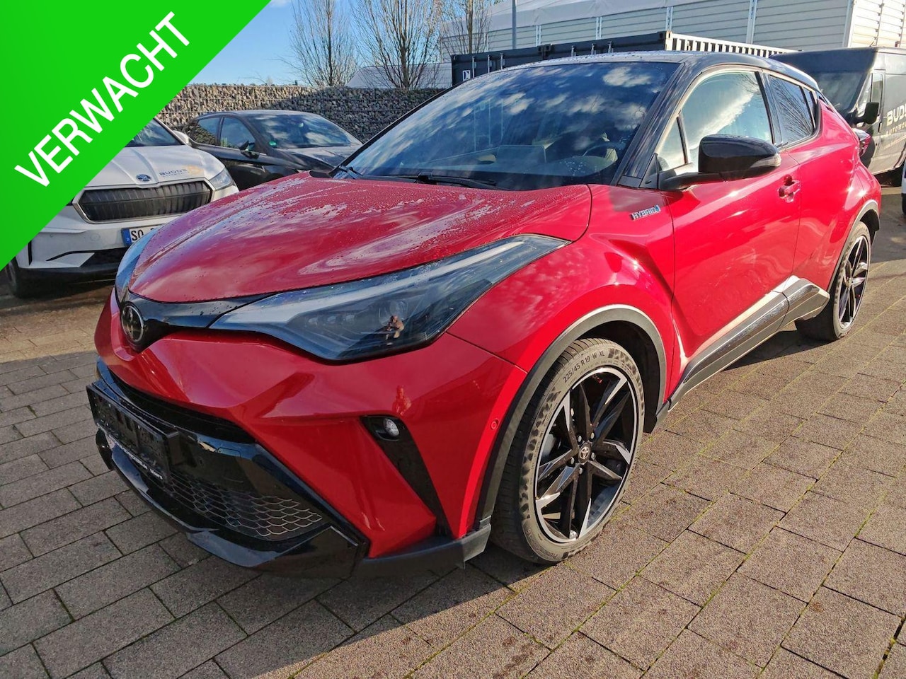 Toyota C-HR - 2.0 Hybrid GR-Sport | Apple Carplay / Android Auto | 19" LMV | Trekhaak afneembaar | Zwart - AutoWereld.nl