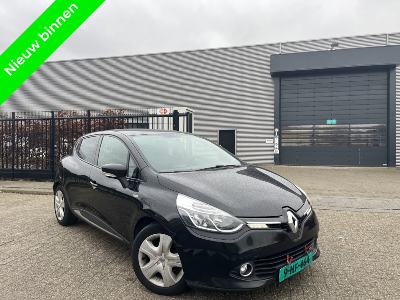 Renault Clio - 1.5 dCi Clima Navigatie Panoramadak Night&Day - AutoWereld.nl