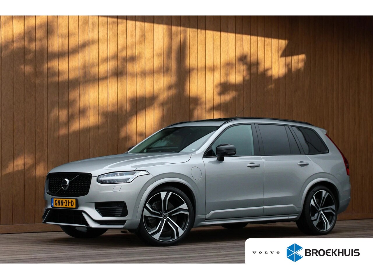 Volvo XC90 - T8 AWD Ultra Dark | Luchtvering | Bowers & Wilkins | Head-Up | 22-Inch | 360° Camera | Mas - AutoWereld.nl