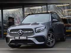 Mercedes-Benz GLB - 200 AMG Led Panorama Widescreen Sfeer Camera Night CarPlay Pdc