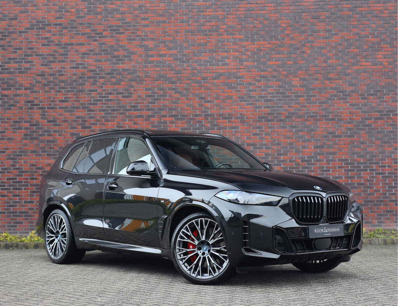 BMW X5 - 50e xDrive | Tartufo - Pano - Trekhaak - HUD - AutoWereld.nl