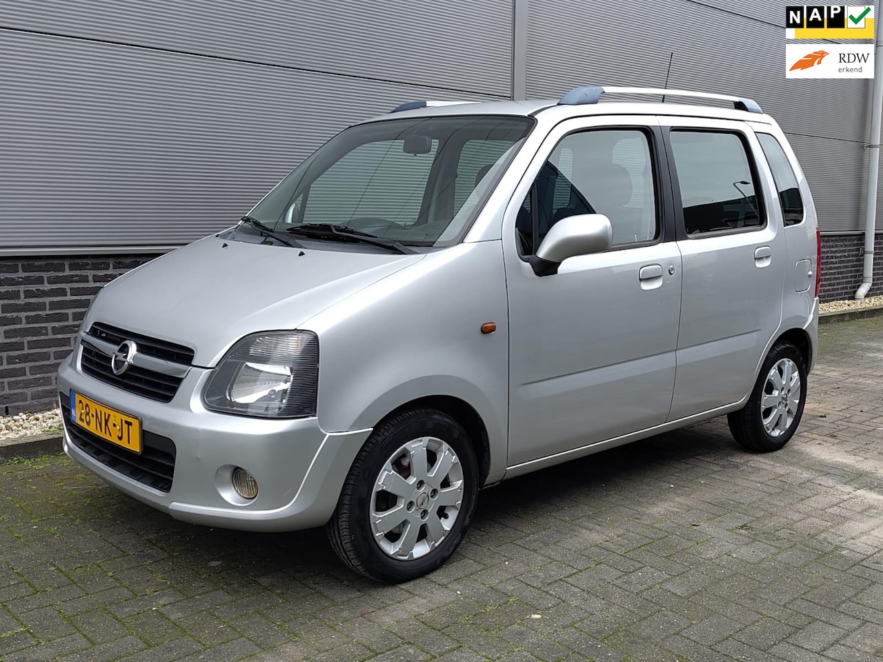 Opel Agila - 1.2-16V Cosmo - NAP - APK tot 31-05-2026 - AutoWereld.nl