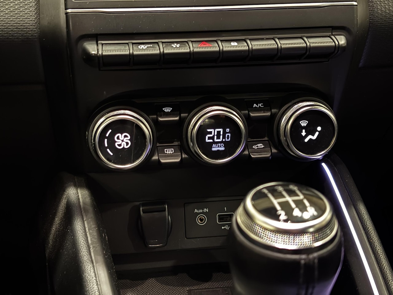 Renault Clio - 1.0 TCe Intens | Climate Control | Navigatie | Camera - AutoWereld.nl