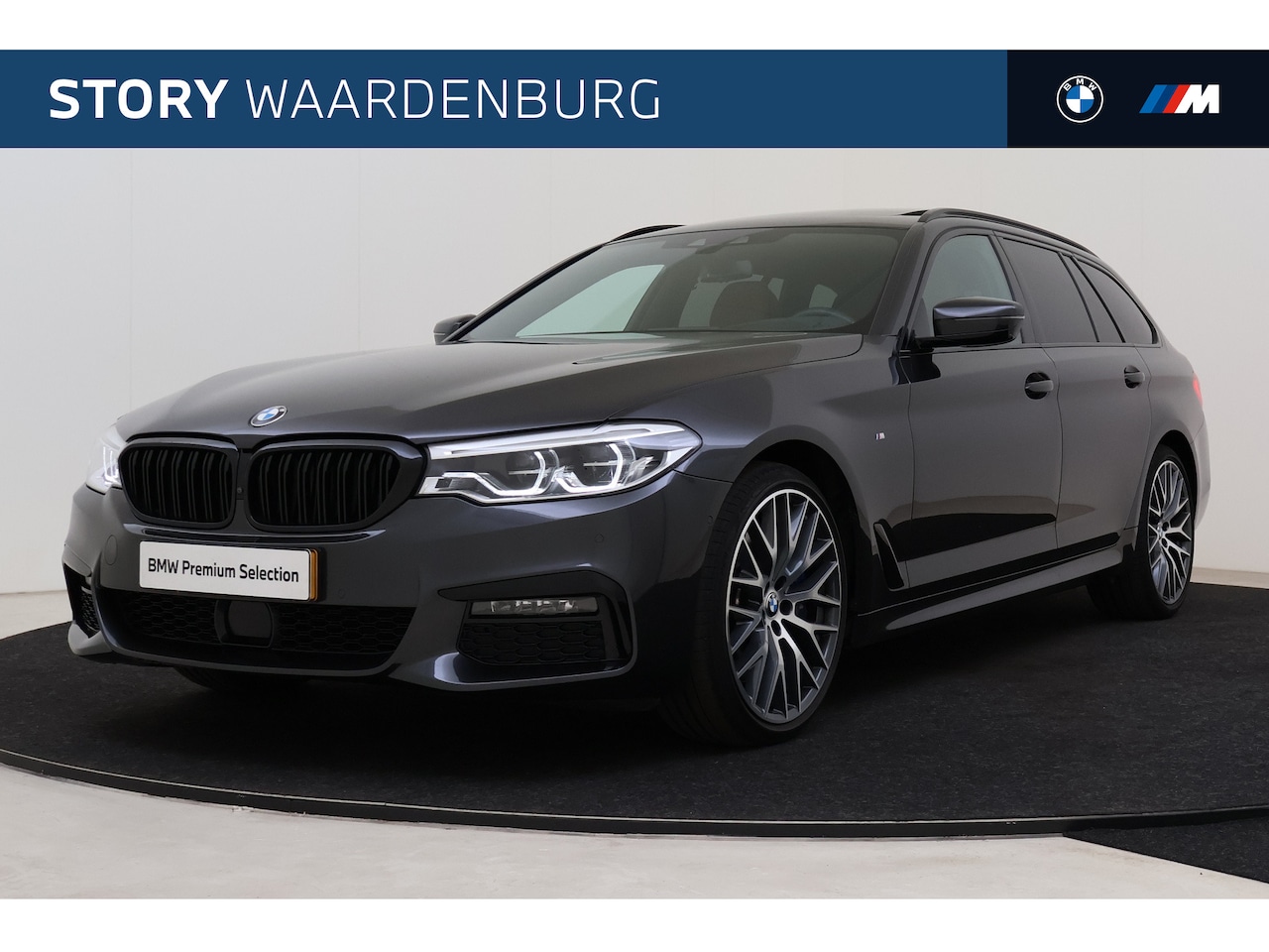 BMW 5-serie Touring - 540i xDrive High Executive M Sport Automaat / Panoramadak / Adaptieve LED / Parking Assist - AutoWereld.nl