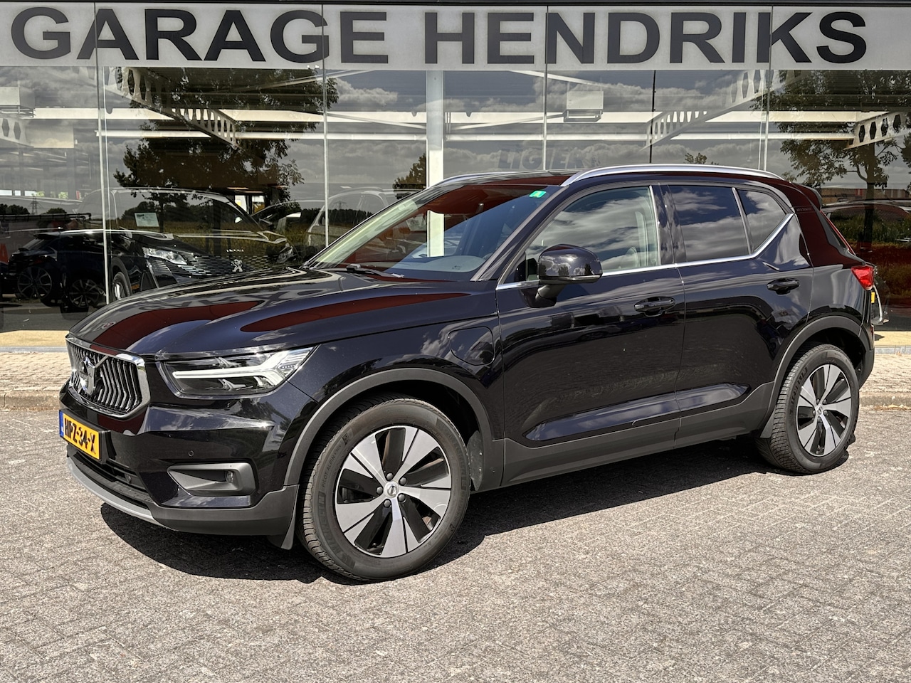 Volvo XC40 - 1.5 T5 Recharge Inscription | Leder | Trekhaak 1800kg | LED | Camera | (occasion) - AutoWereld.nl