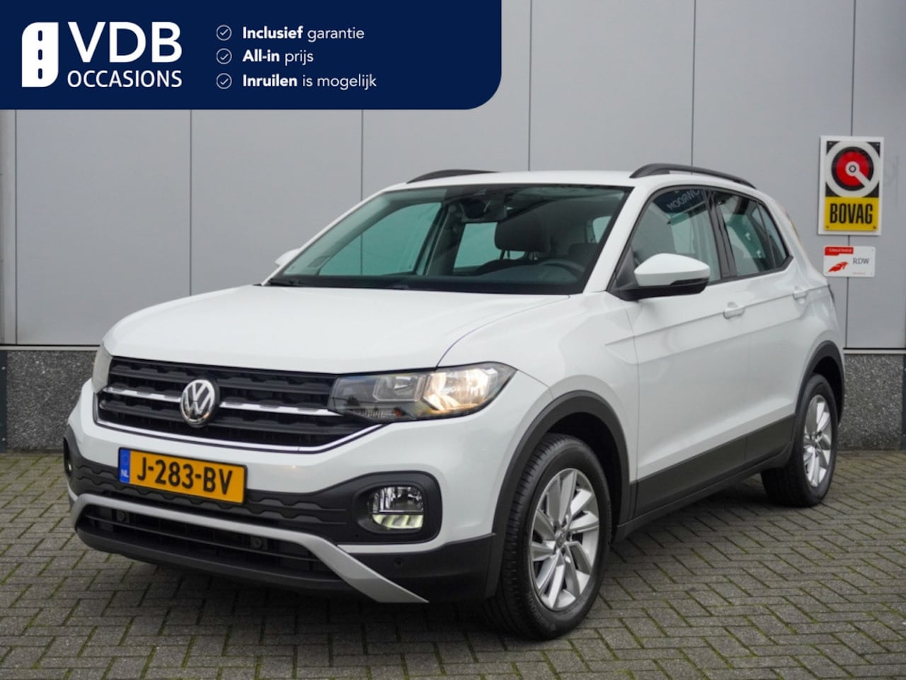 Volkswagen T-Cross - 1.0 TSI Life Bns C Park. sensoren | Blind Spot | CarPlay | Navig - AutoWereld.nl