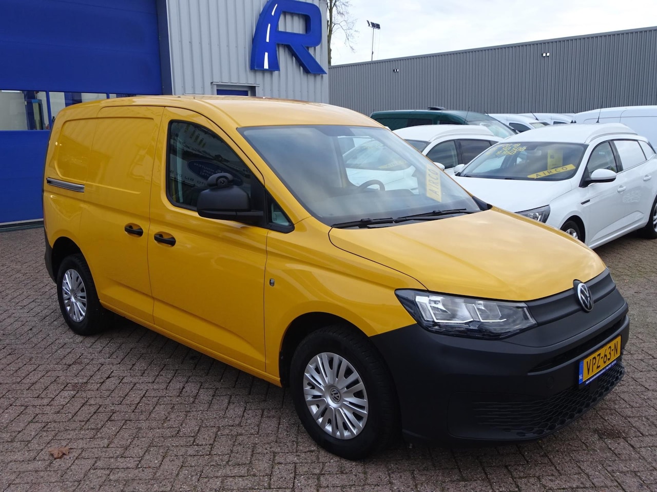 Volkswagen Caddy Cargo - 2.0 TDI Comfort AIRCO CRUISE CONTROL LAGE KILOMETERSTAND - AutoWereld.nl