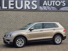 Volkswagen Tiguan - 1.4 TSI 4Motion Comfortline Business/Pano-dak/Leer