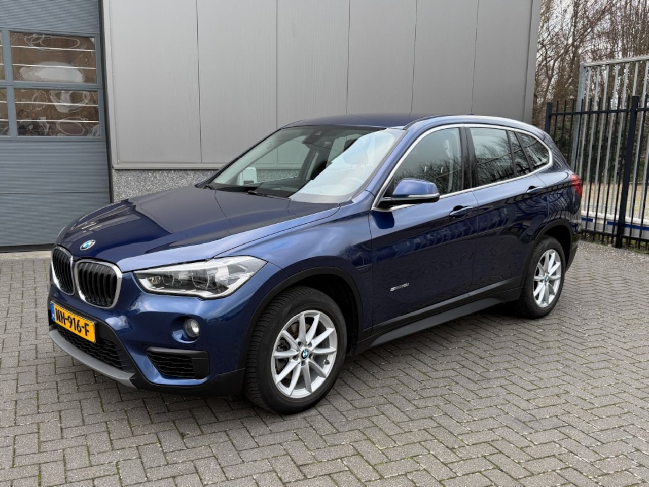 BMW X1 - sDrive 18i Centennial Executive - AutoWereld.nl