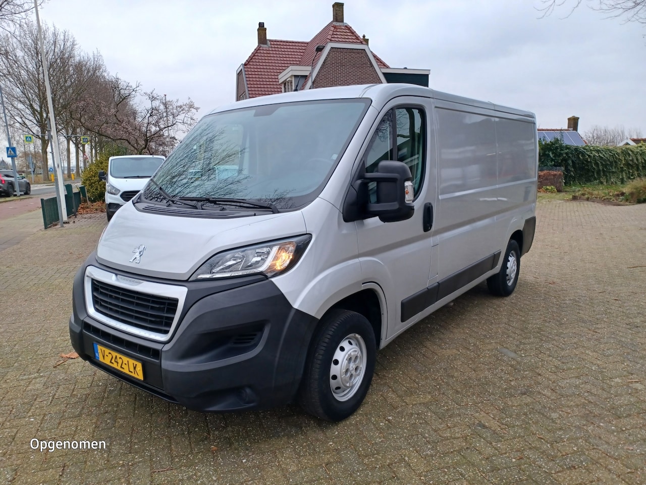 Peugeot Boxer - 330 2.0 BlueHDI L2H1 Pro 330 2.0 BlueHDI L2H1 Pro - AutoWereld.nl