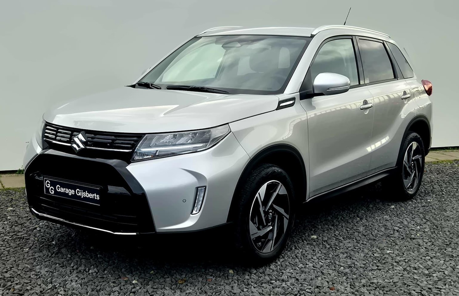 Suzuki Vitara - 1.4 Boosterjet Smart Hybrid Style MY 2026 - 17” Wielen - Camera achter - Verwarmbare voo - AutoWereld.nl